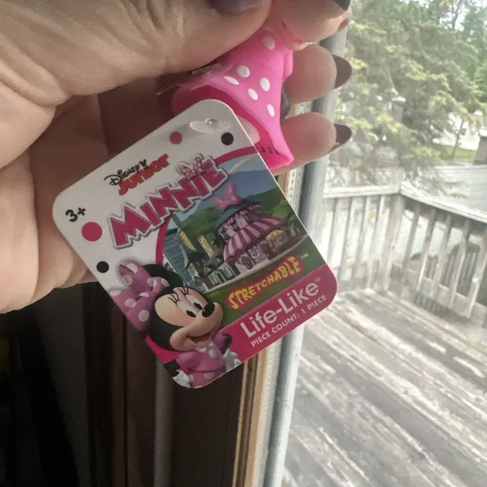 Disney Junior Minnie Mouse Stretchable Life Like Figure 4